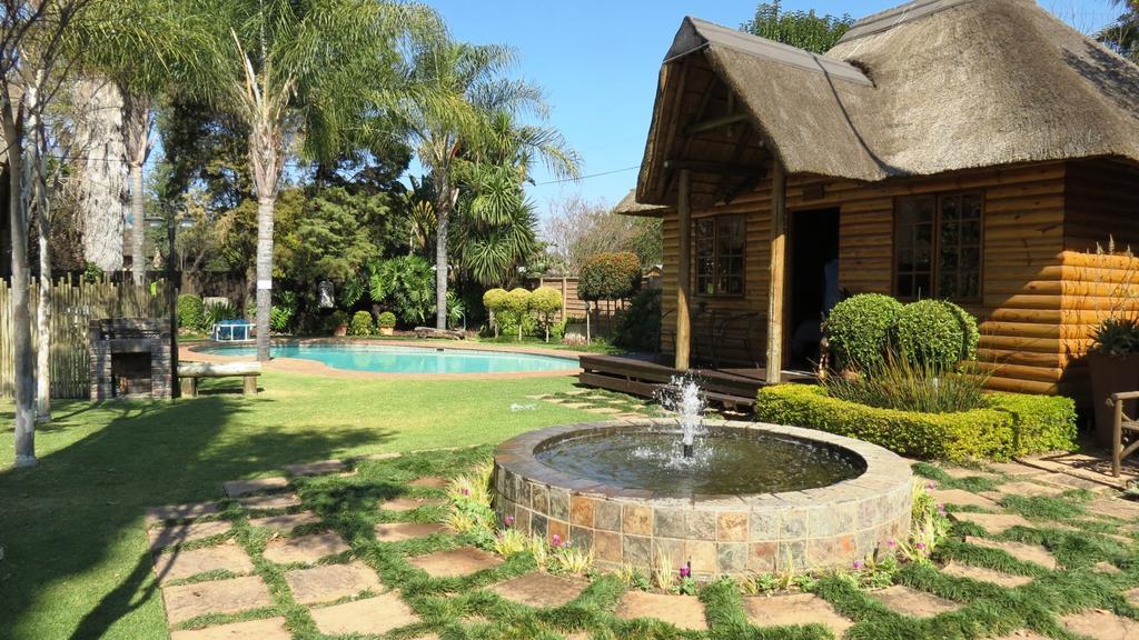 Ciara Guesthouse Pretoria-Noord Exterior foto